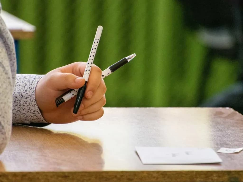 Jak napisać kontekst w rozprawce, aby wzmocnić swoje argumenty? Jak napisać kontekst w rozprawce, aby wzmocnić swoje argumenty?