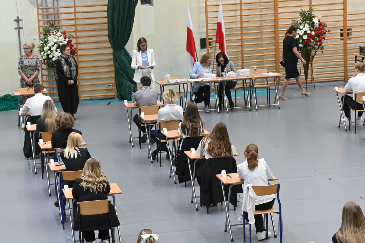 Ile trwa matura podstawowa z angielskiego? Sprawdź, co musisz wiedzieć Ile trwa matura podstawowa z angielskiego? Sprawdź, co musisz wiedzieć