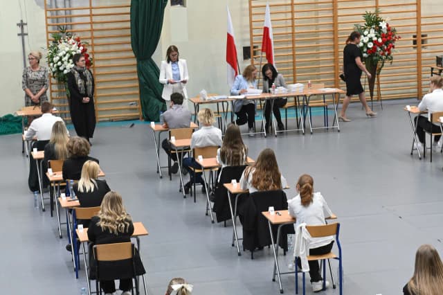 Ile trwa matura podstawowa z angielskiego? Sprawdź, co musisz wiedzieć Ile trwa matura podstawowa z angielskiego? Sprawdź, co musisz wiedzieć