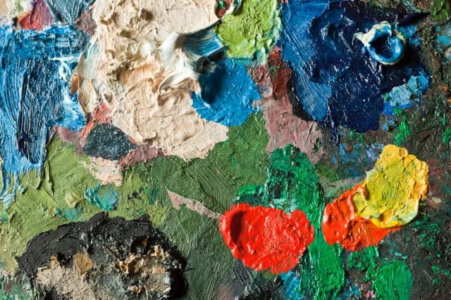 Artysta w tekstach kultury: samotność, pasja i walka o uznanie Artysta w tekstach kultury: samotność, pasja i walka o uznanie