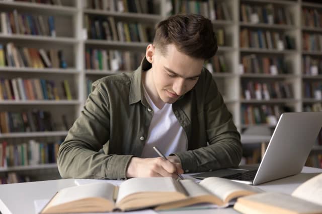 Matura matematyka na ile punktów? Sprawdź, ile musisz zdobyć, aby zdać Matura matematyka na ile punktów? Sprawdź, ile musisz zdobyć, aby zdać